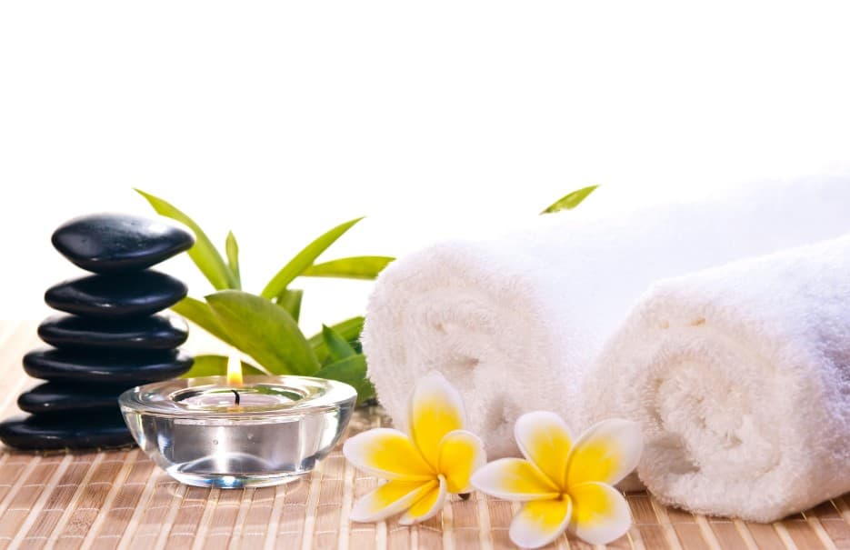 Lợi Ích & Sự Khác Biệt Giữa Việc Tắm Vào Buổi Sáng Và Buổi Tối