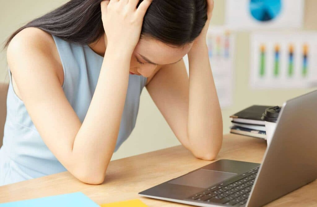 Phòng Ngừa Và Xử Lý Đau Nhức Trán Trong Cuộc Sống Hàng Ngày