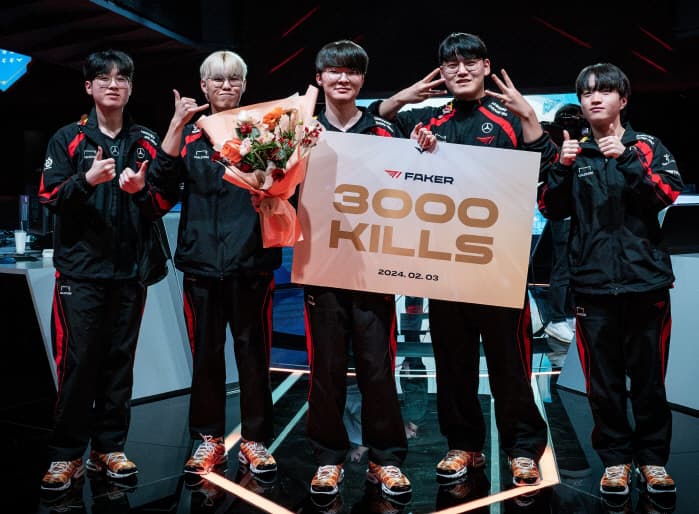Lịch sử của game thủ chuyên nghiệp Faker | Phần 3: Sự hồi sinh rực rỡ, bắt đầu thời đại hoàng kim