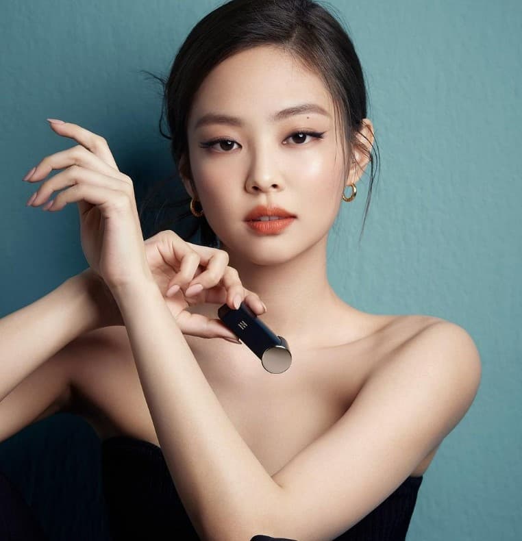 Jennie Blackpink Gây Ấn Tượng Ở Nhật Bản Với Vẻ Đẹp Tuyệt Vời