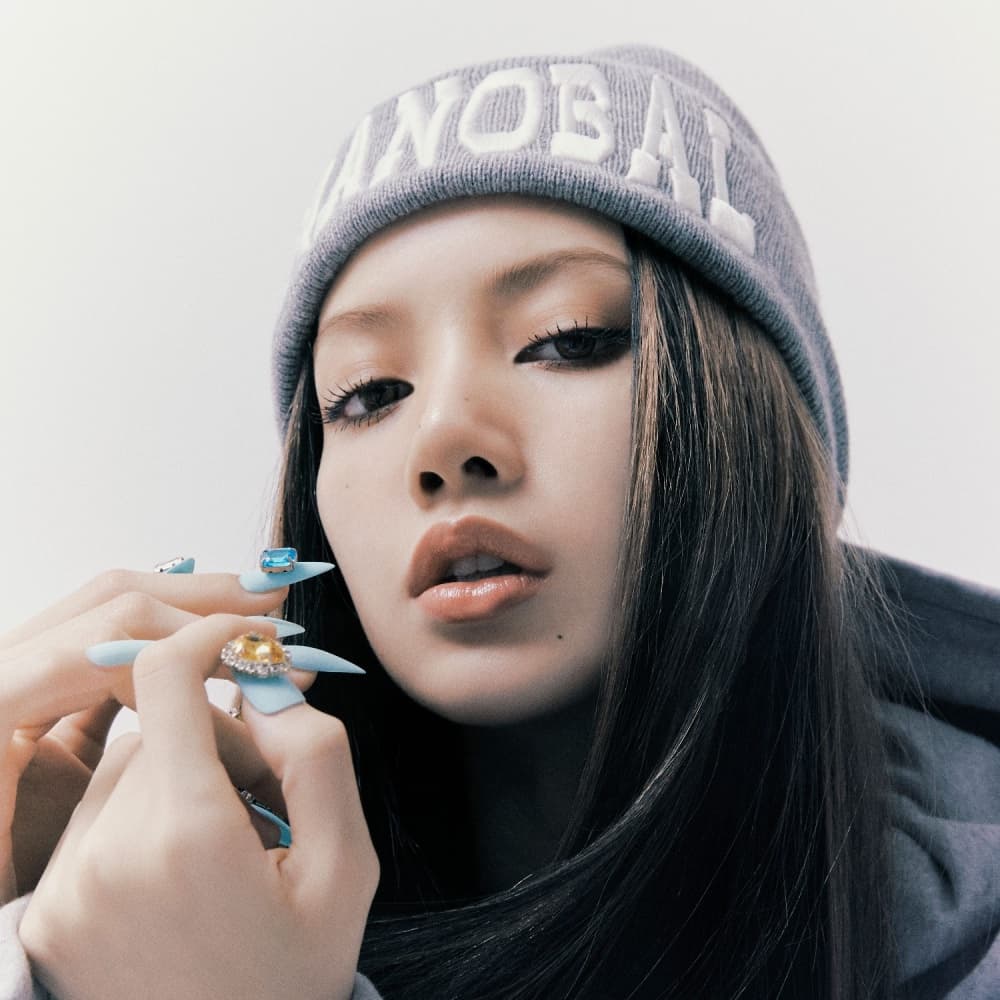 BLACKPINK’s Lisa Chuẩn Bị Cho Màn Comeback Bùng Nổ