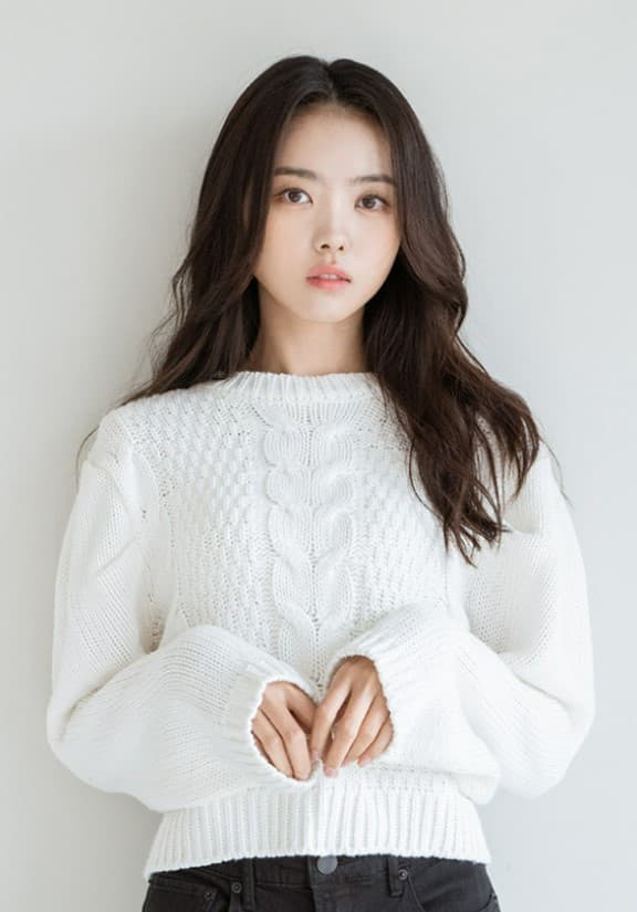 Lim Nayoung: Ngôi Sao Gây Chú Ý Sau Tin Đồn Hẹn Hò Với Kim Soo Hyun