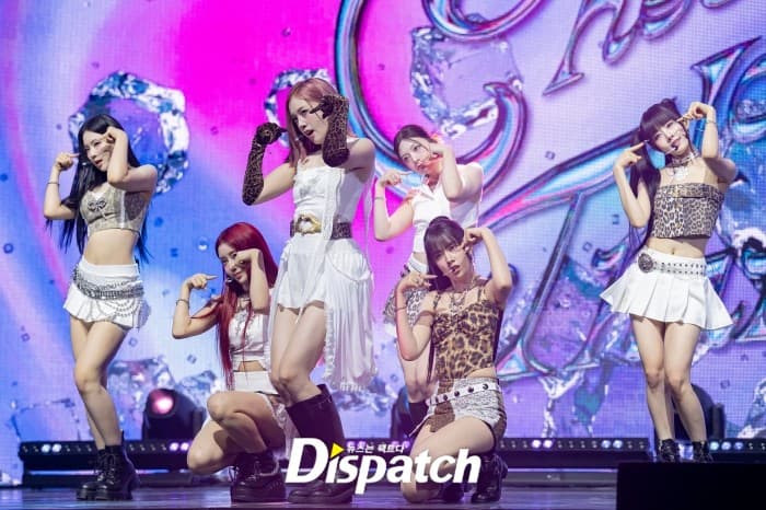 STAYC Lột Xác Với Album Chính Thức Đầu Tay “Metamorphic”