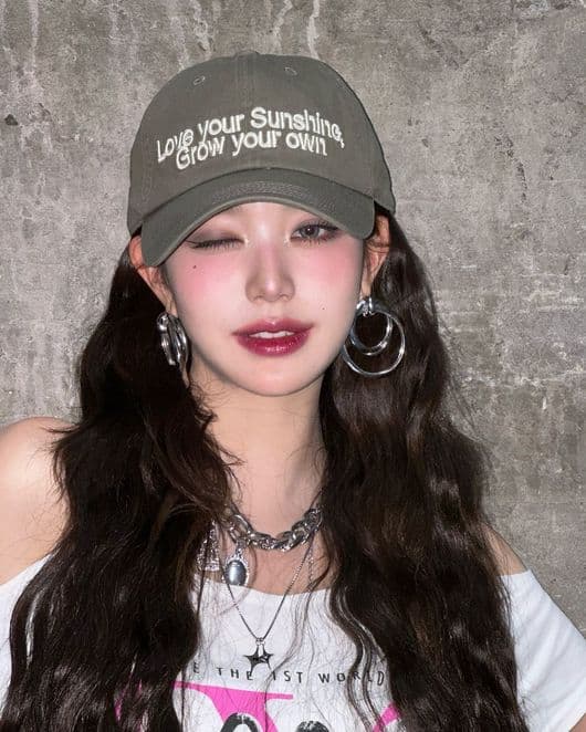 Jang Wonyoung (IVE) Hân Hoan Trở Về Hàn Quốc