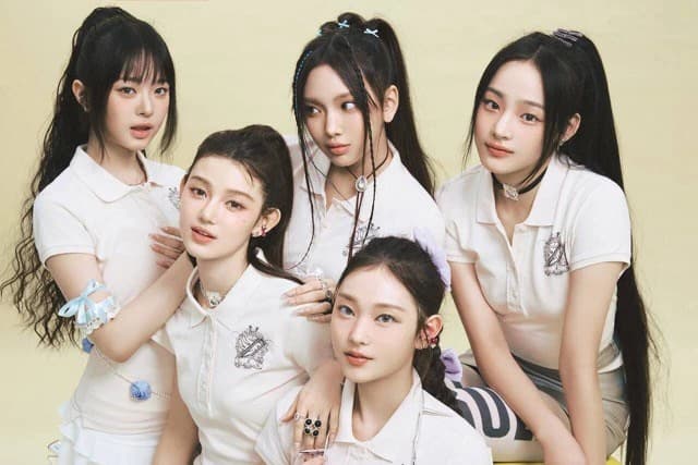 ILLIT Kỷ Niệm 100 Ngày Ra Mắt Và Đạt Nút Vàng YouTube