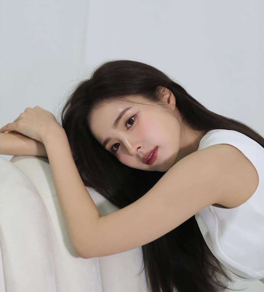 The Present Co. – “Ngôi nhà mới” cho Shin Se Kyung tỏa sáng