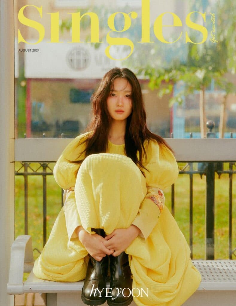 Kim Hye Yoon rạng rỡ trên bìa Singles cùng những chia sẻ về cuộc sống