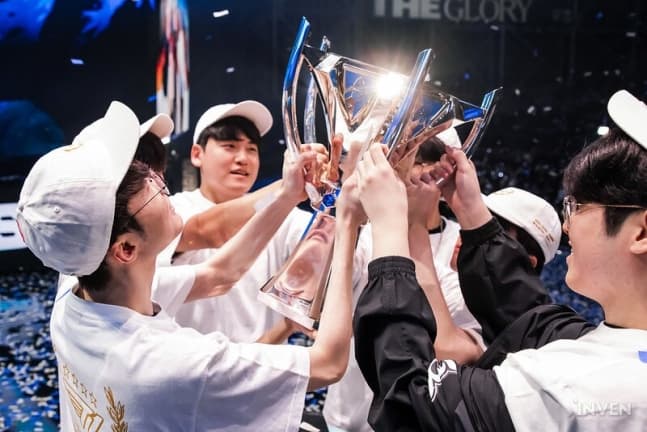 Skin Vô Địch T1 Worlds 2023: Những Câu Chuyện Hậu Trường P.2