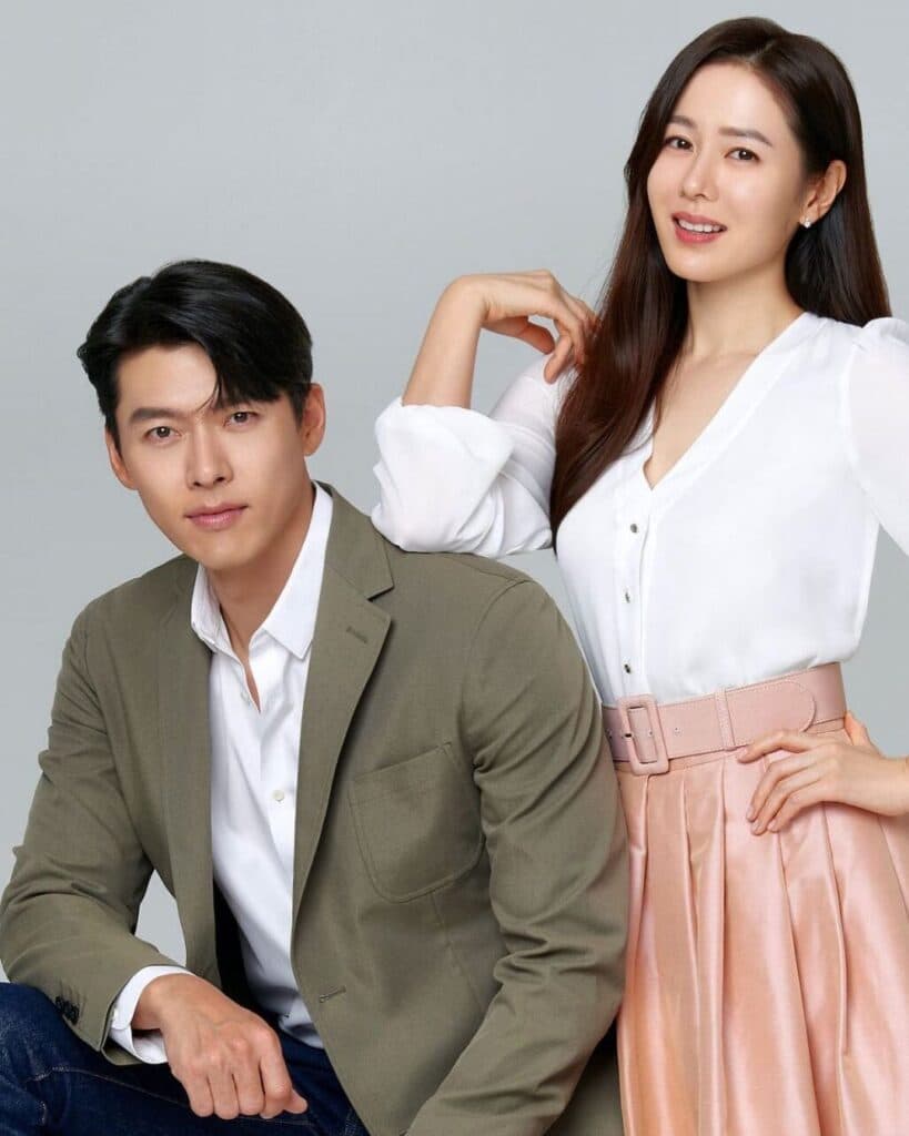 Son Ye Jin và Hyun Bin gây sốt với khoảnh khắc đời thường