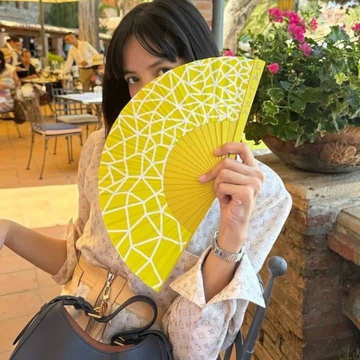 Lisa tiếp tục “làm mưa làm gió” với ca khúc mới