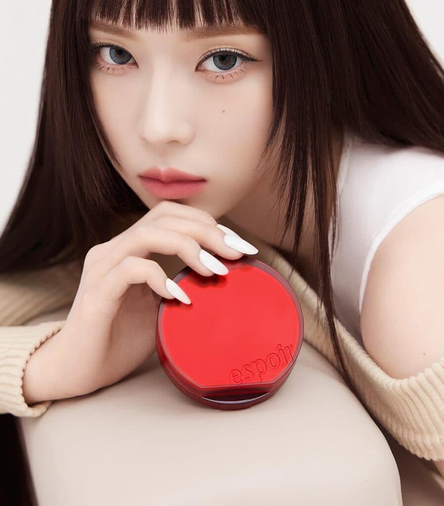 Espoir Be Velvet Cover Cushion: Bí Quyết Làn Da Căng Bóng Chuẩn Idol Cùng Aespa Winter