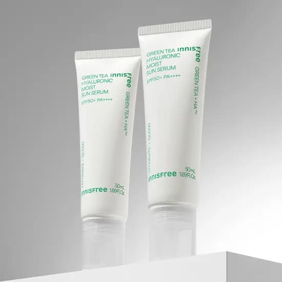 ƯU ĐÃI CỰC HOT! Innisfree Green Tea Hyaluronic Moist Sun Serum – GIẢM NGAY 50%!
