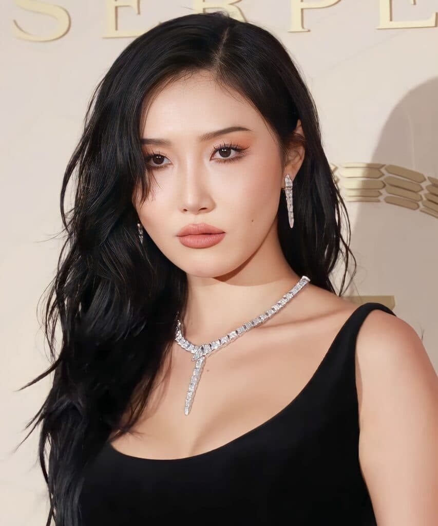 Phương Pháp Vượt Qua Khó Khăn Trong Sự Nghiệp Của Hwasa (MAMAMOO) Thể Hiện Đạo Đức Làm Việc Thực Sự Của Cô