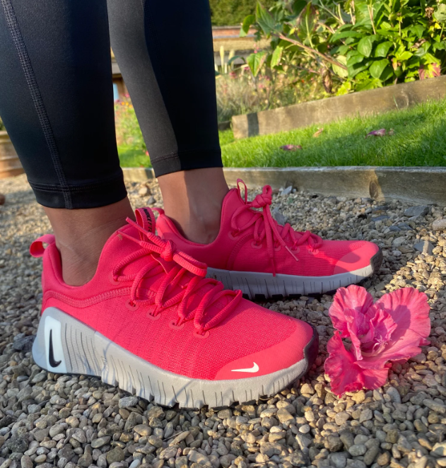 Bùng Nổ Ưu Đãi: Giảm Sốc 30% Giày Nike Chạy Trail & Tập Gym – Chinh Phục Mọi Thử Thách!