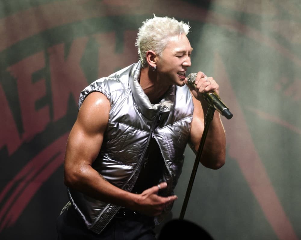 BAEKHO “RUSH MODE” KHỞI ĐẦU MỚI ĐẦY BÙNG NỔ